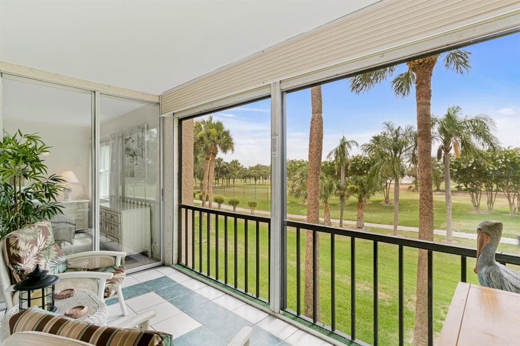 12200 VONN ROAD UNIT 2206 LARGO, FL 33774
