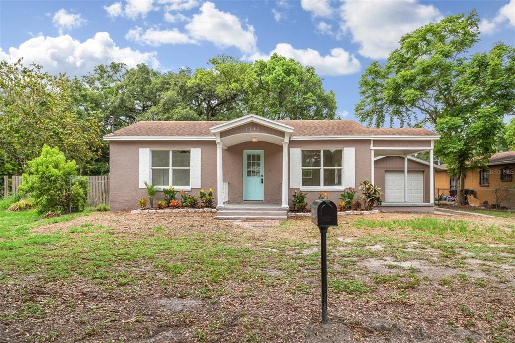 1203 E NORTH BAY STREET TAMPA, FL 33603