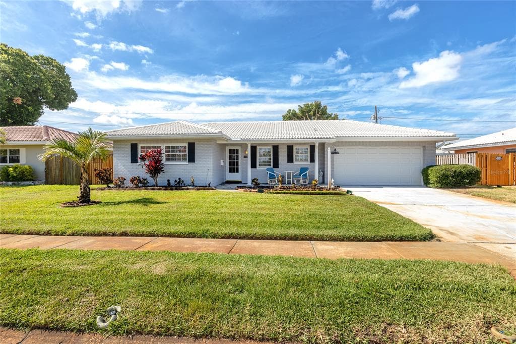 11124 60TH AVENUE SEMINOLE, FL 33772