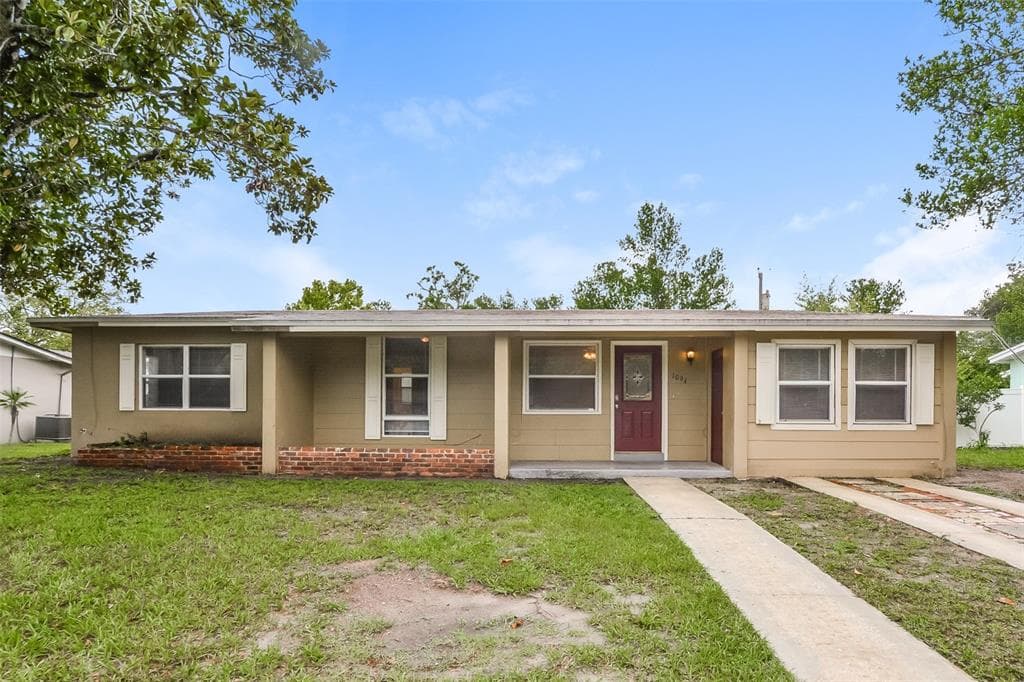 1094 WHITEWOOD DRIVE DELTONA, FL 32725
