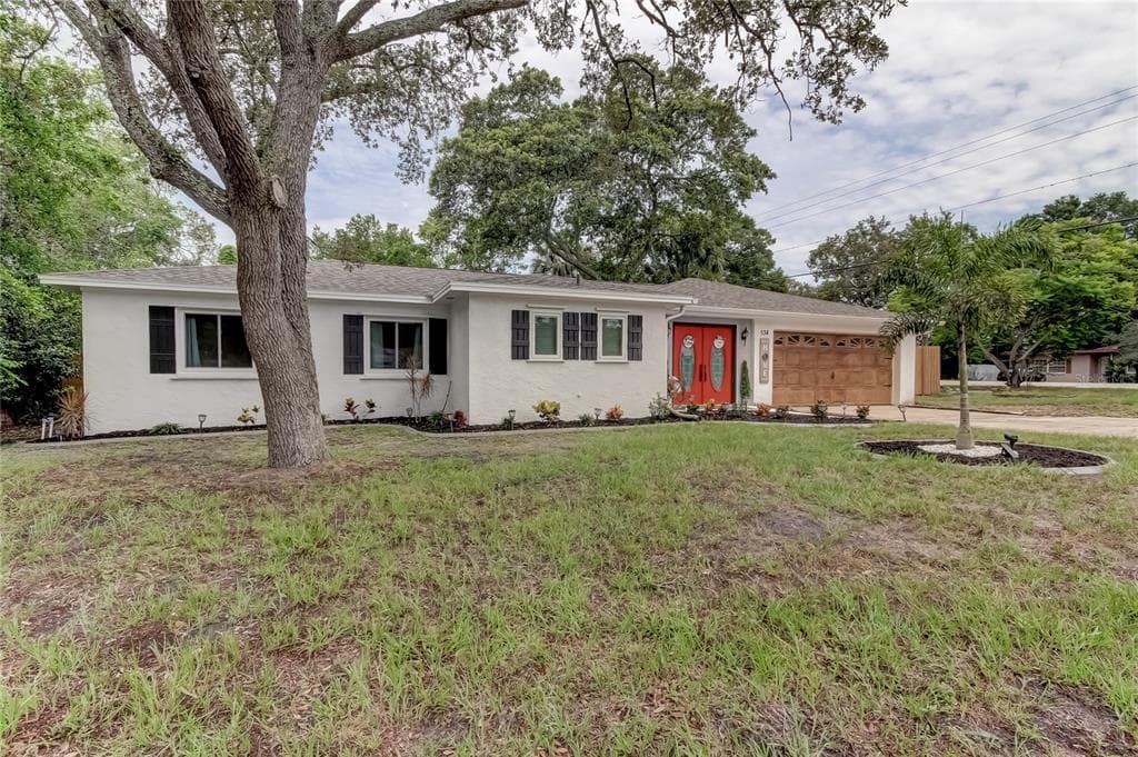 534 CARRIAGE HILLS DRIVE TEMPLE TERRACE, FL 33617