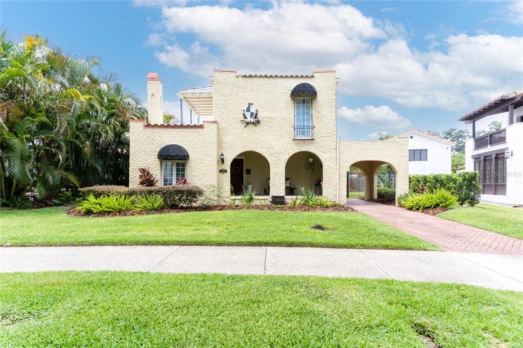 2312 ANDALUSIA WAY NE ST PETERSBURG, FL 33704