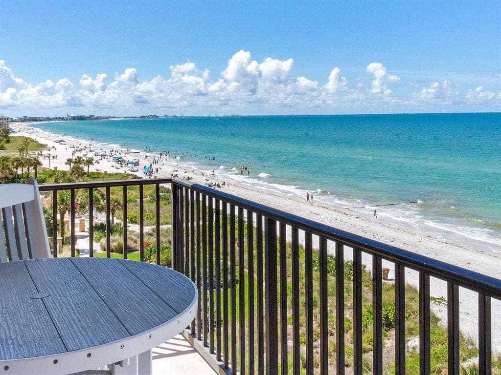 15316 GULF BOULEVARD UNIT 501 MADEIRA BEACH, FL 33708