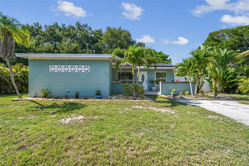 10113 52ND AVENUE N ST PETERSBURG, FL 33708