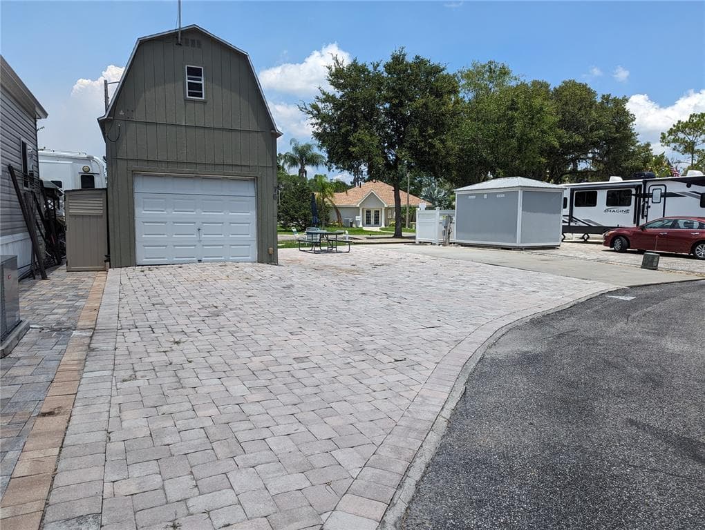20300 LEONARD RD UNIT 76 LUTZ, FL 33558