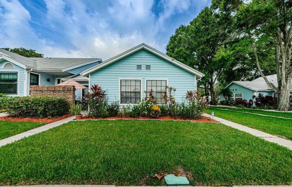 2510 BENTLEY DRIVE PALM HARBOR, FL 34684