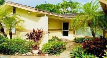 9225 2ND STREET N ST PETERSBURG, FL 33702