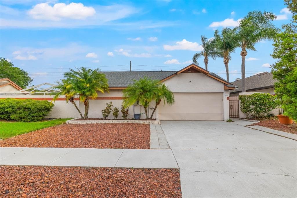 7135 SILVERMILL DRIVE TAMPA, FL 33635