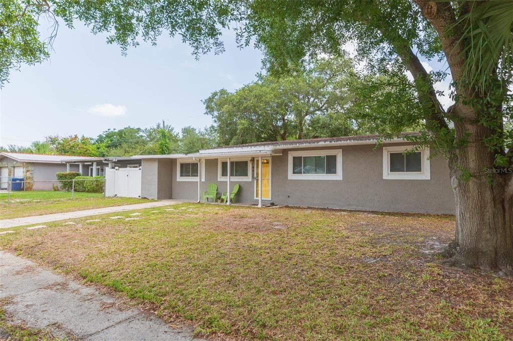 4425 W WALLACE AVENUE TAMPA, FL 33611