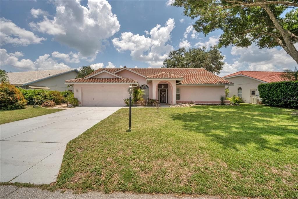 4552 DEL SOL BOULEVARD SARASOTA, FL 34243