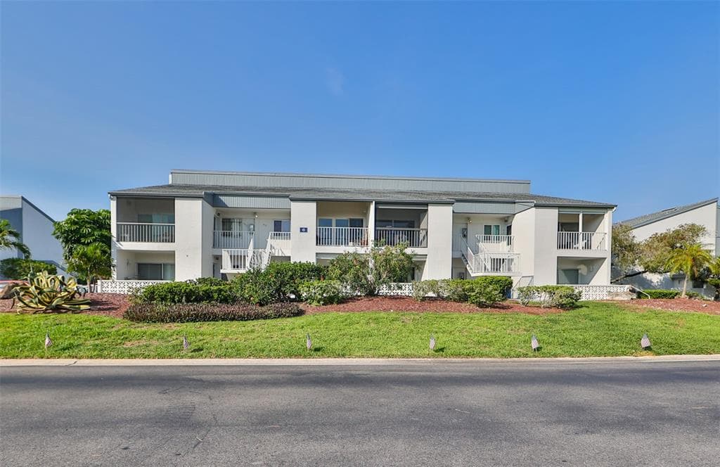 14800 WALSINGHAM RD UNIT 614