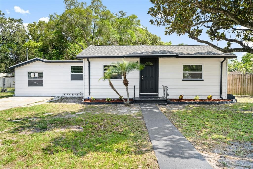 5020 43RD AVENUE N ST PETERSBURG, FL 33709