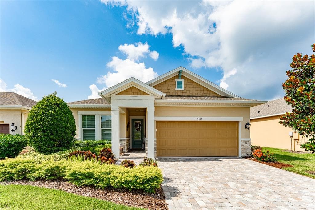 14017 SWALLOW HILL DRIVE LITHIA, FL 33547