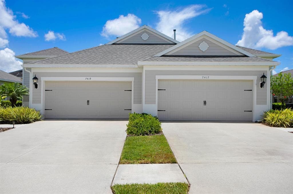 7419 PARKSHORE DRIVE APOLLO BEACH, FL 33572