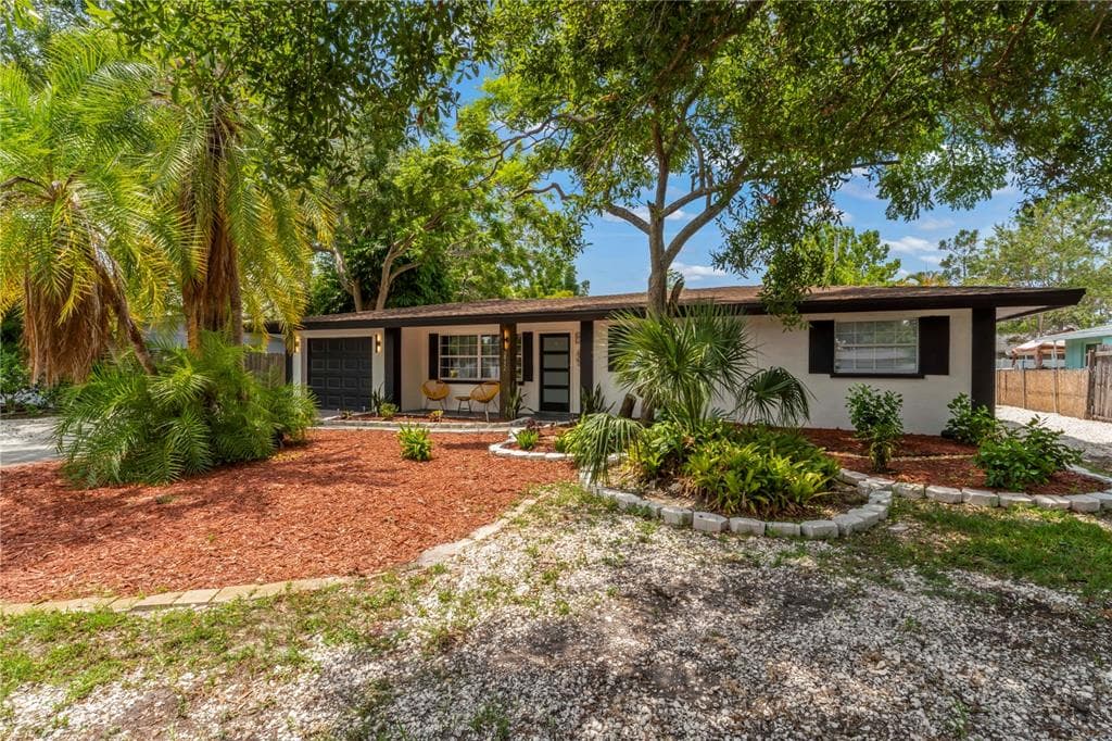 2932 SEQUOIA LANE SARASOTA, FL 34237