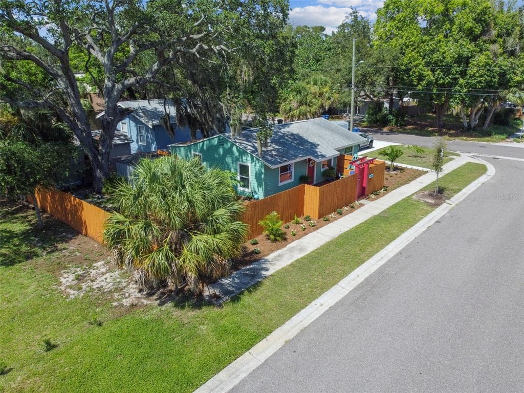 3801 19TH AVENUE S ST PETERSBURG, FL 33711