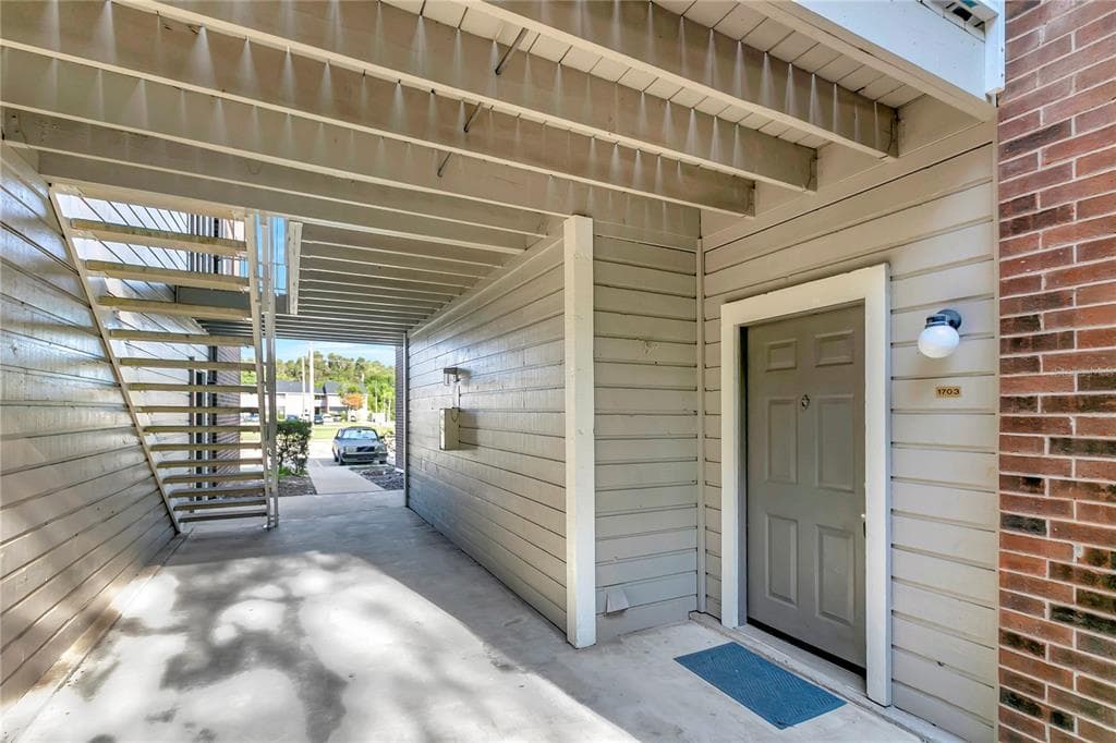 1400 GANDY BOULEVARD N UNIT 1703 ST PETERSBURG, FL 33702