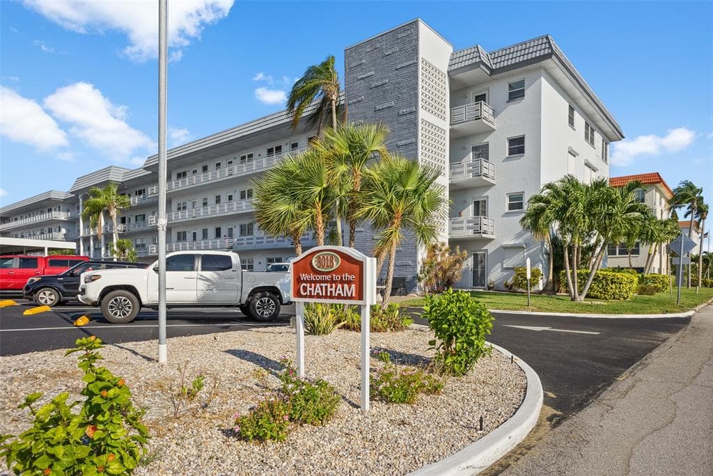 3018 59TH STREET S UNIT 411 GULFPORT, FL 33707