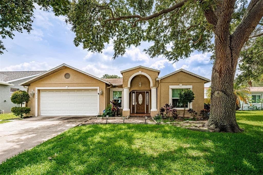 11213 ELMHURST DRIVE PINELLAS PARK, FL 33782
