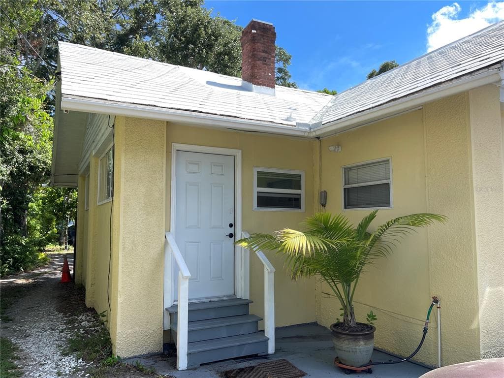 910 TURNER STREET CLEARWATER, FL 33756
