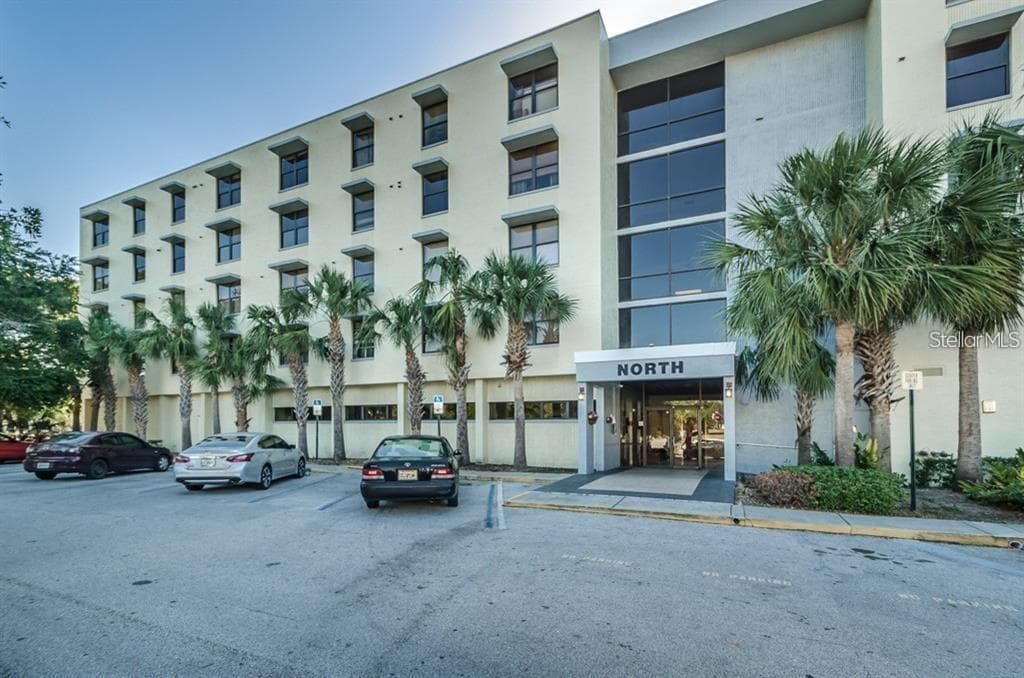 701 S MADISON AVENUE UNIT 303 CLEARWATER, FL 33756