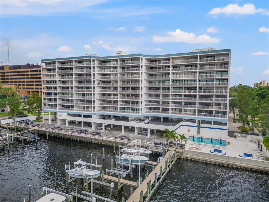 2 ADALIA AVENUE UNIT 402 TAMPA, FL 33606