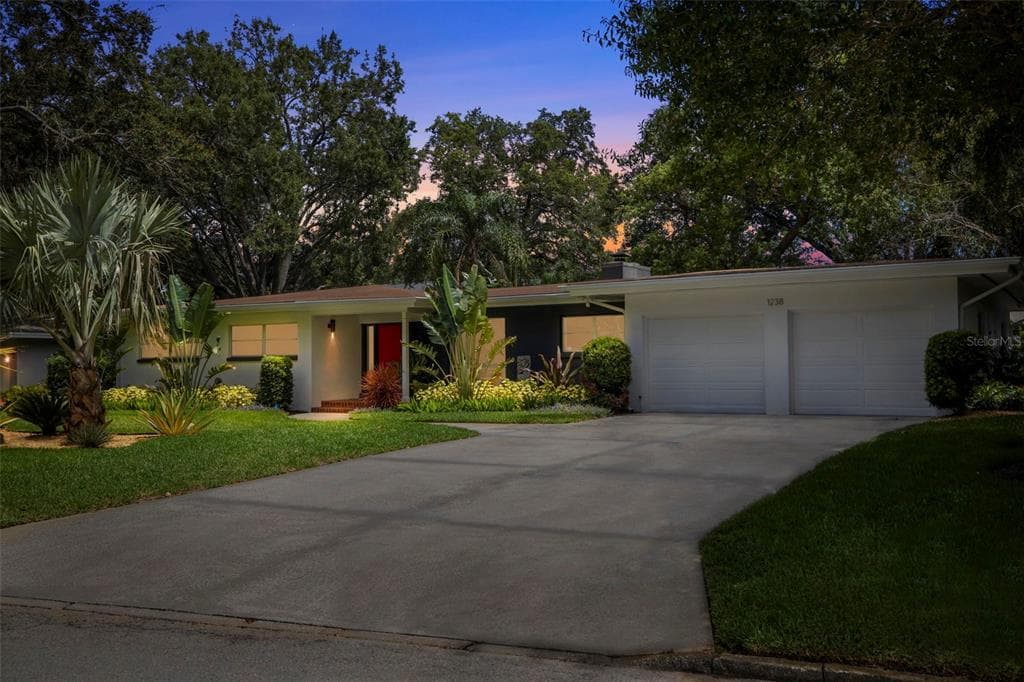 1238 43RD AVENUE N ST PETERSBURG, FL 33703