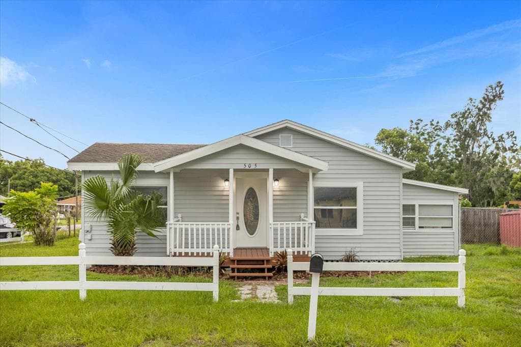 505 NE 10TH AVENUE MULBERRY, FL 33860