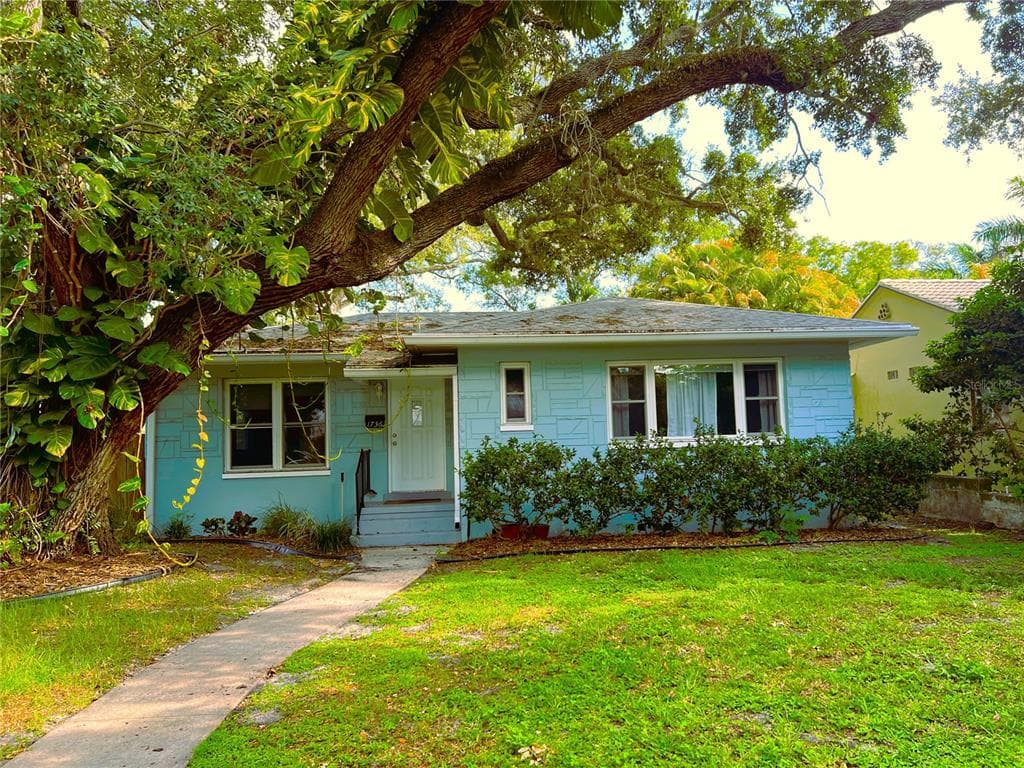 1736 23RD AVENUE N ST PETERSBURG, FL 33713