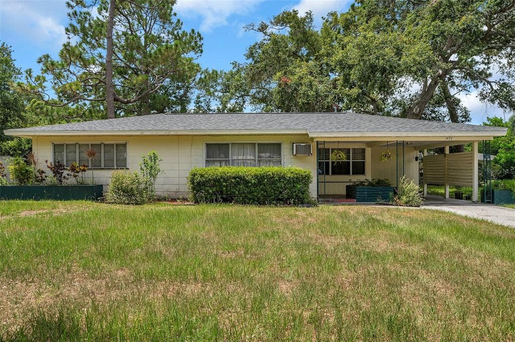 1477 PINEBROOK DRIVE CLEARWATER, FL 33755