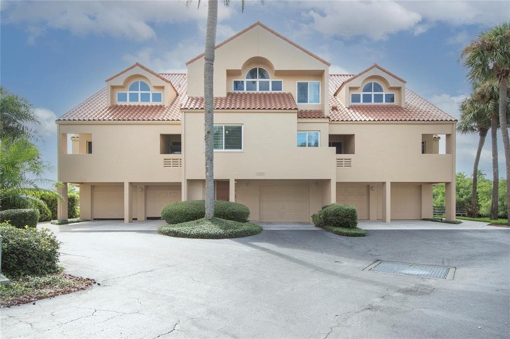 1610 ROYAL PALM DRIVE S UNIT B GULFPORT, FL 33707
