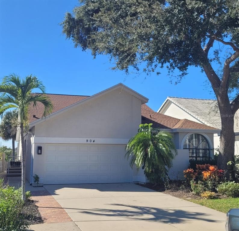 904 SHAGOS DRIVE