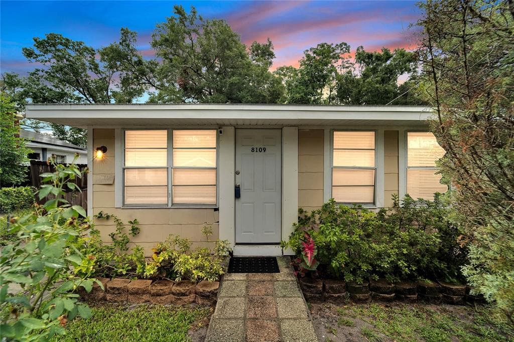 8109 N 12TH STREET TAMPA, FL 33604