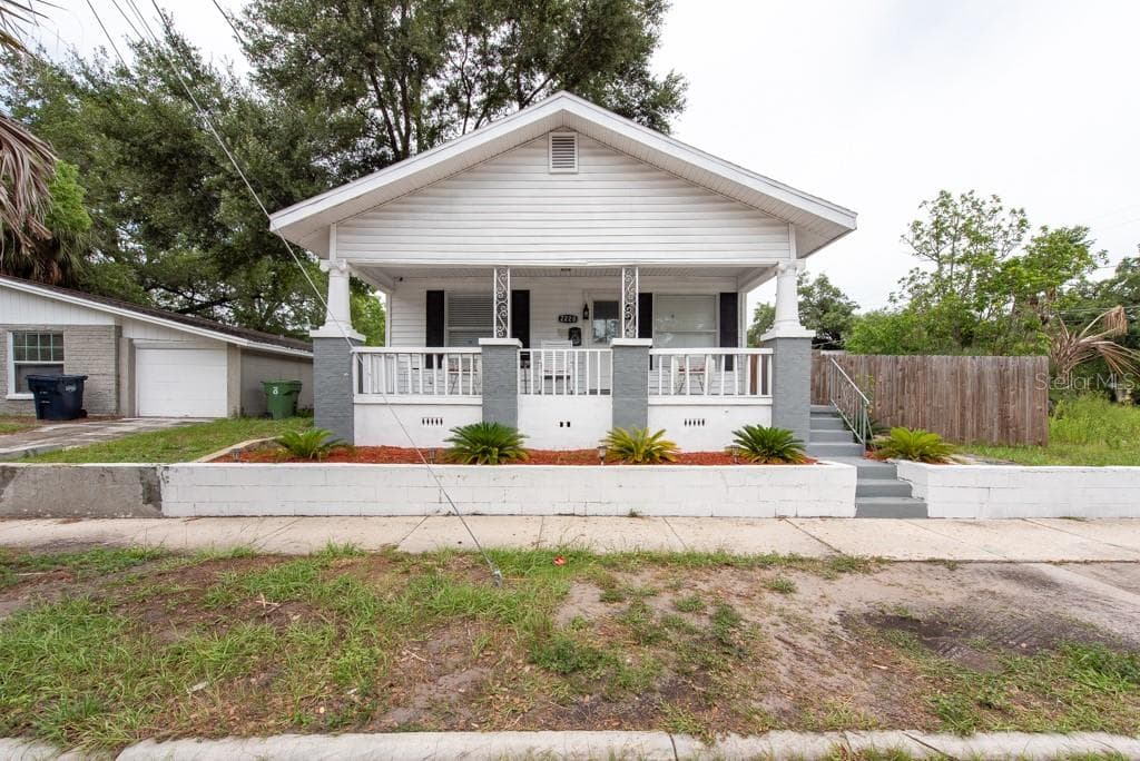 2220 E 17TH AVENUE TAMPA, FL 33605