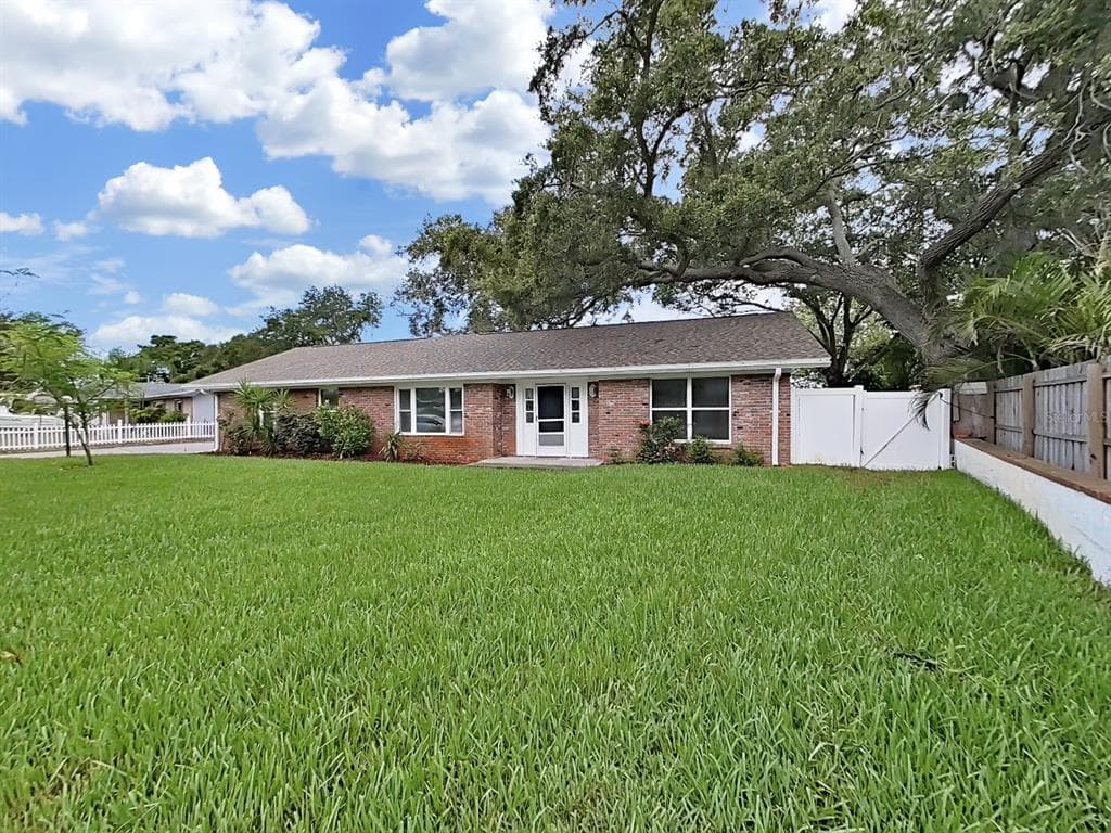 13589 101ST TERRACE
