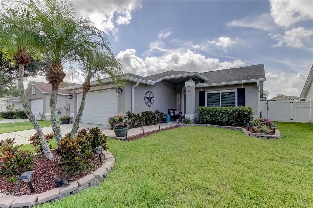 8803 CHESTERTON PLACE TAMPA, FL 33635
