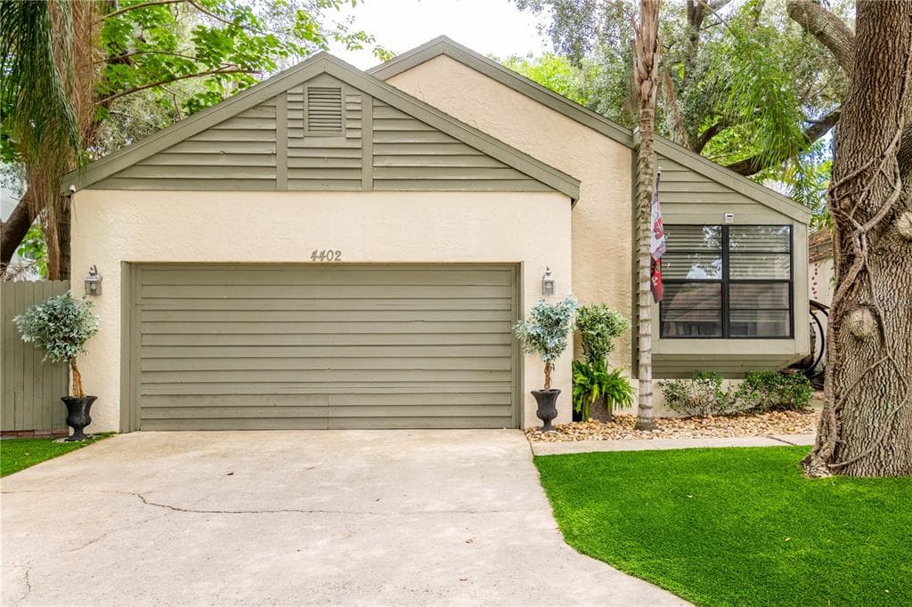 4402 OAK HARBOR DRIVE UNIT 43 TAMPA, FL 33613