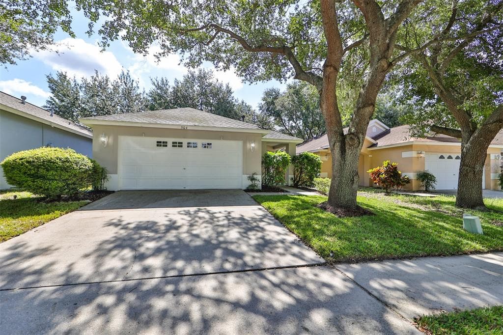 504 SUMMER SAILS DRIVE VALRICO, FL 33594