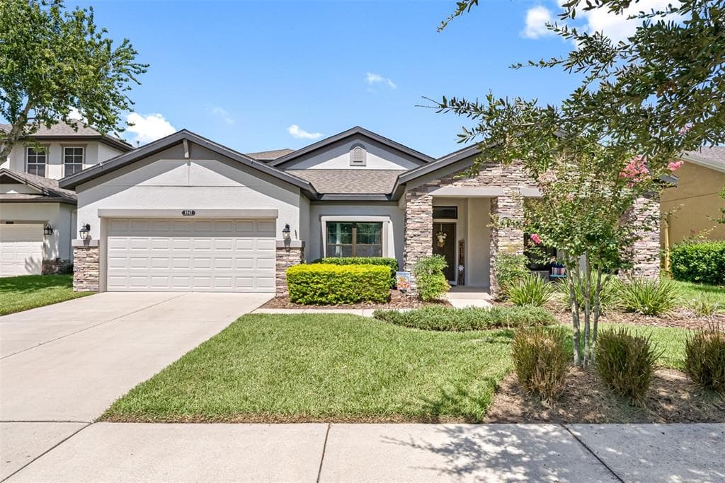 8947 GARDEN PARTY DRIVE LAND O LAKES, FL 34637
