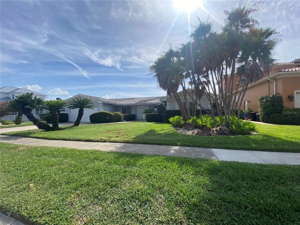 3950 VERSAILLES DRIVE TAMPA, FL 33634