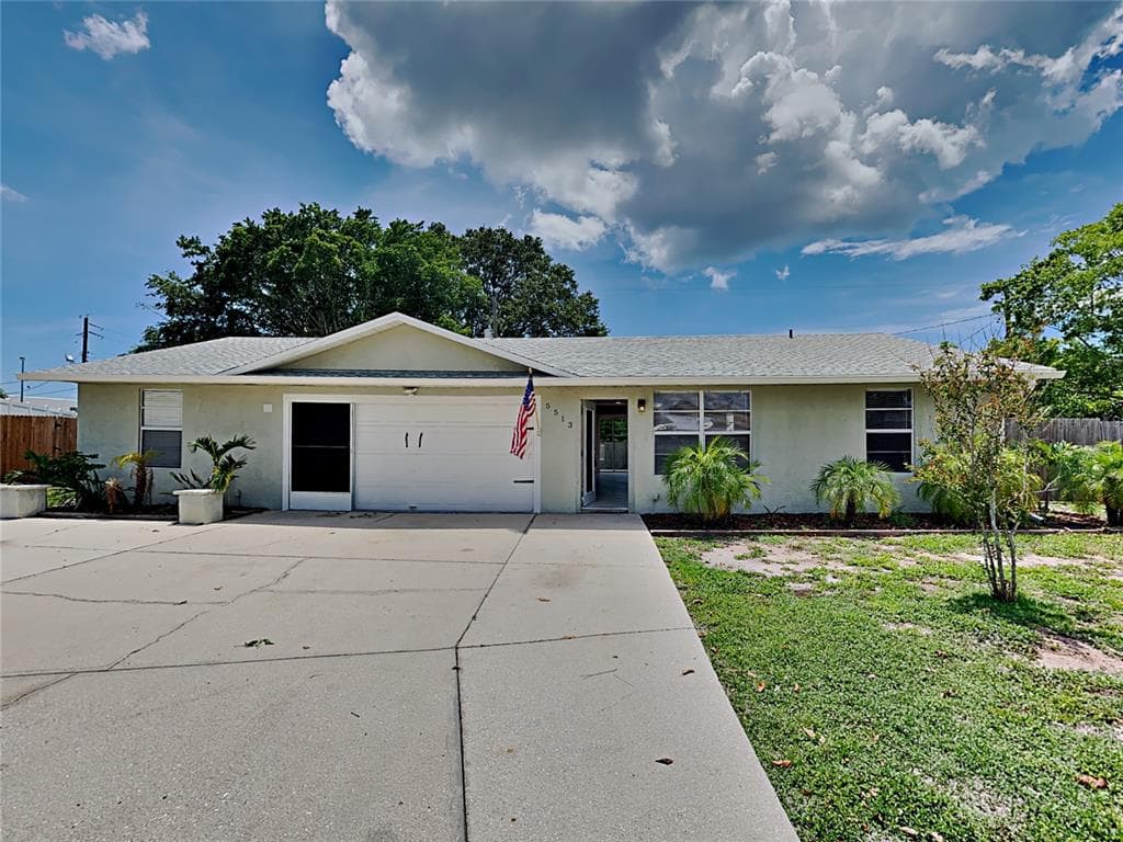 5513 3RD AVENUE PLAZA W BRADENTON, FL 34209