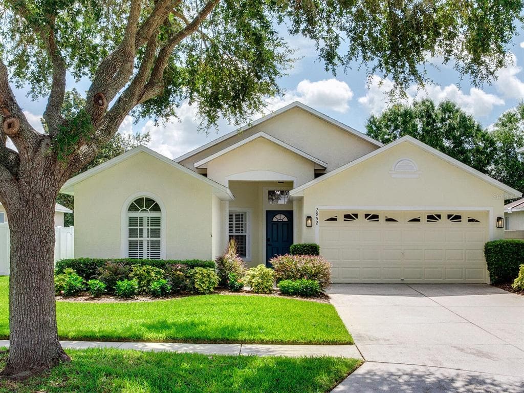2952 HICKORY GROVE DRIVE VALRICO, FL 33596