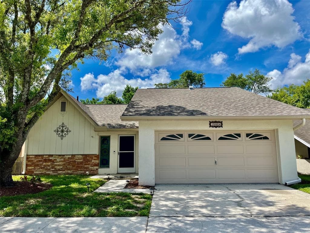 10824 LIVINGSTON DRIVE
