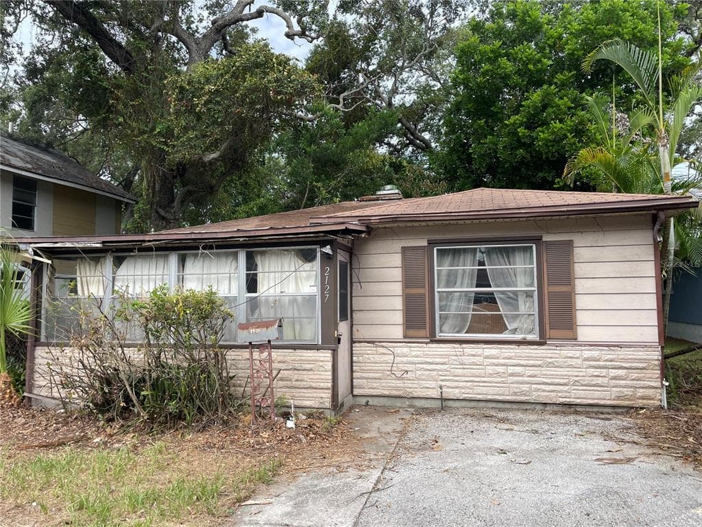2127 UNION STREET S ST PETERSBURG, FL 33712