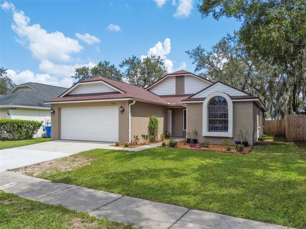 2622 WRENCREST CIRCLE VALRICO, FL 33596