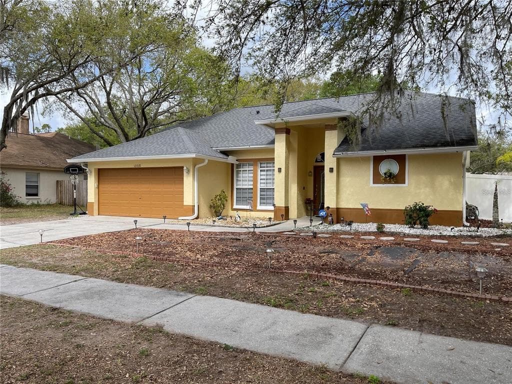 12218 SHADY FOREST DRIVE