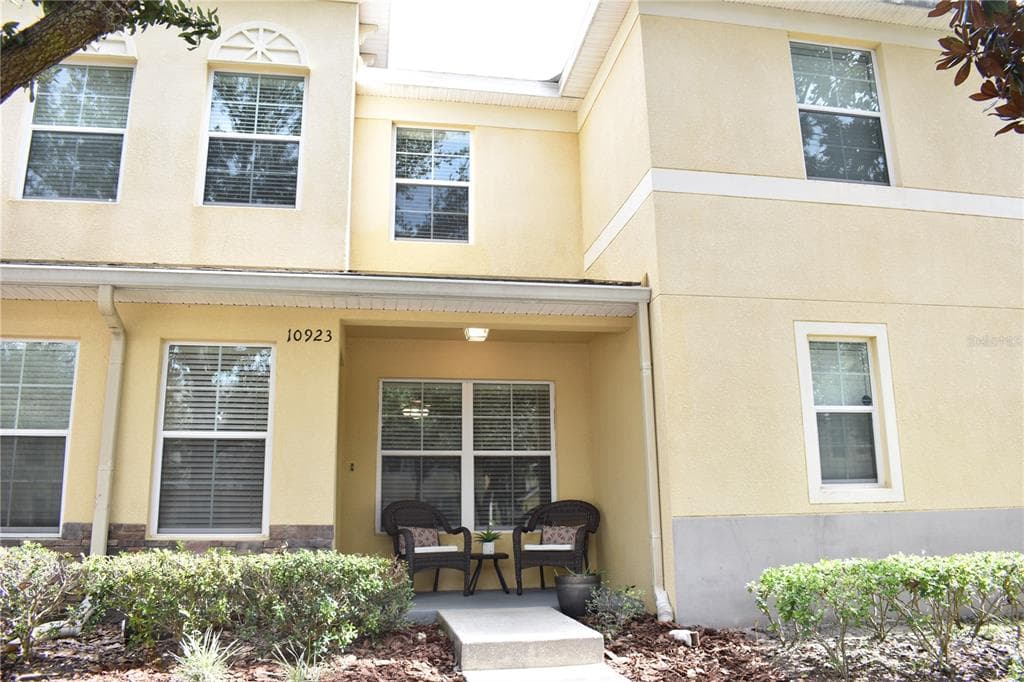10923 KEYS GATE DRIVE RIVERVIEW, FL 33579
