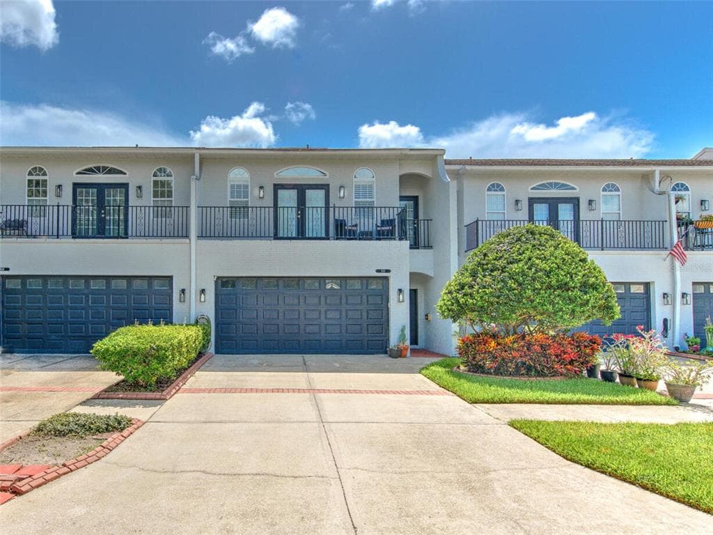 1110 S MOODY AVENUE UNIT 3