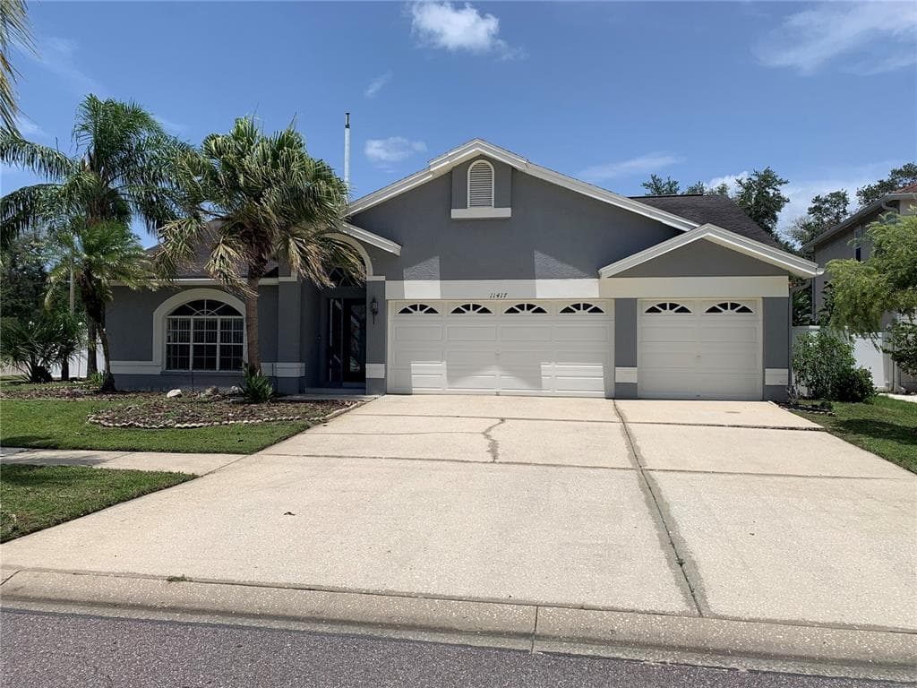 11417 GLENMONT DRIVE TAMPA, FL 33635