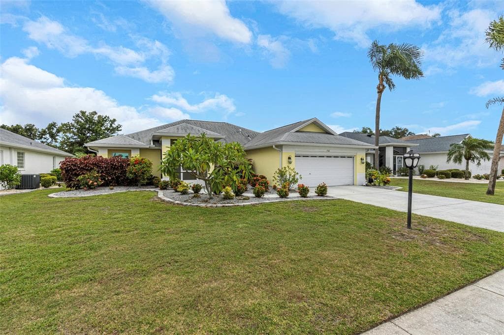 732 WINTERBROOKE WAY SUN CITY CENTER, FL 33573